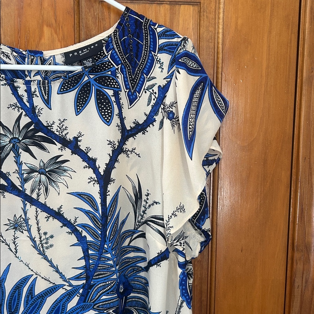 Premise Women’s Plus Floral Tropic Blouse - Picture 2 of 9